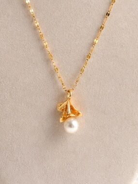 Gold Pearl Necklace with Bow Pendant Stainless Steel Elegant Cute Jewelry Gift